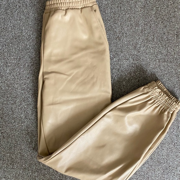 Leather Jogger - Picture 5 of 5